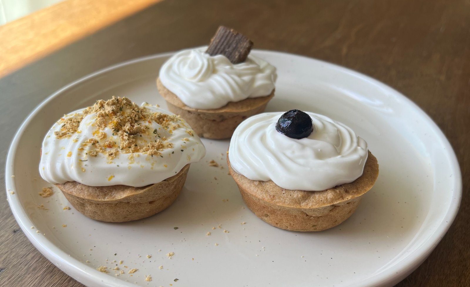 Mini Pupcakes: Delightful Dog Treats for Special Occasions