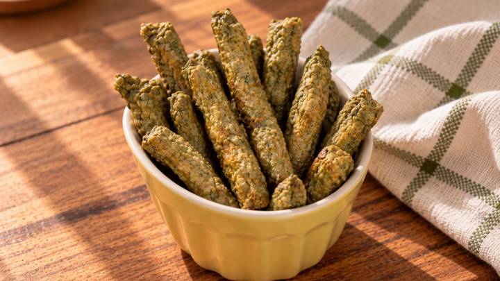 Beef Dog Treats: Beef and Spirulina Spiral Chews