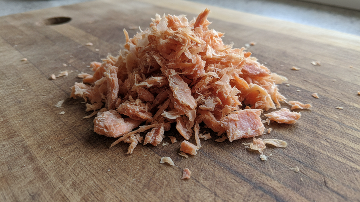 Salmon Cat Treats: Bonito-Style Salmon Flakes