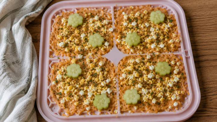 Lick Mat Recipe for Dogs: Golden Glow Spread