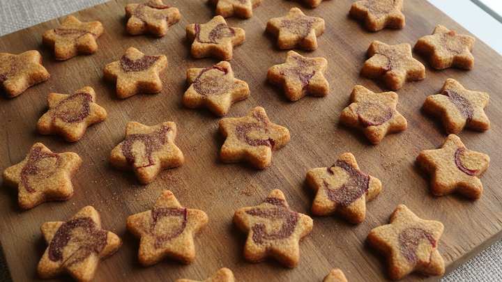 Apple Cinnamon Dog Stars: Festive Holiday Treats