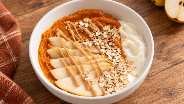 Frozen Dog Treats: Pear and Oat Harvest Bowl